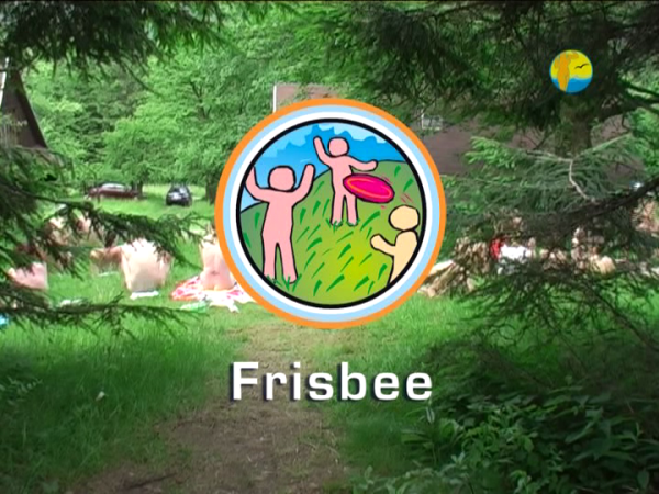 Frisbee - bare young girls nudists play Frisbee - bare young girls nudists play